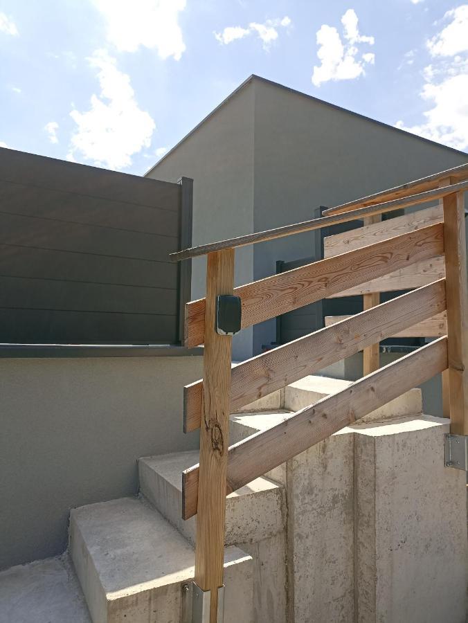 Residence La Croix Des Tetes Saint-Martin-de-la-Porte Exterior photo